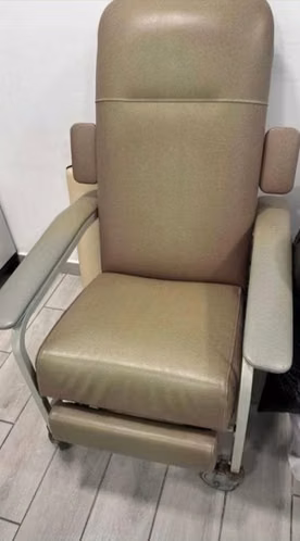Sillón reclinable geriátrico / hospitalario