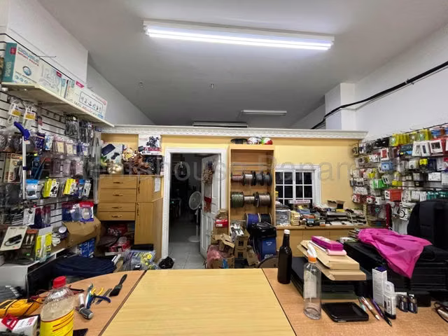 Alquiler local comercial Ciudad Colón 26GC6830