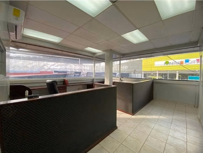 Local Comercial en Alquiler- - Imagen 13