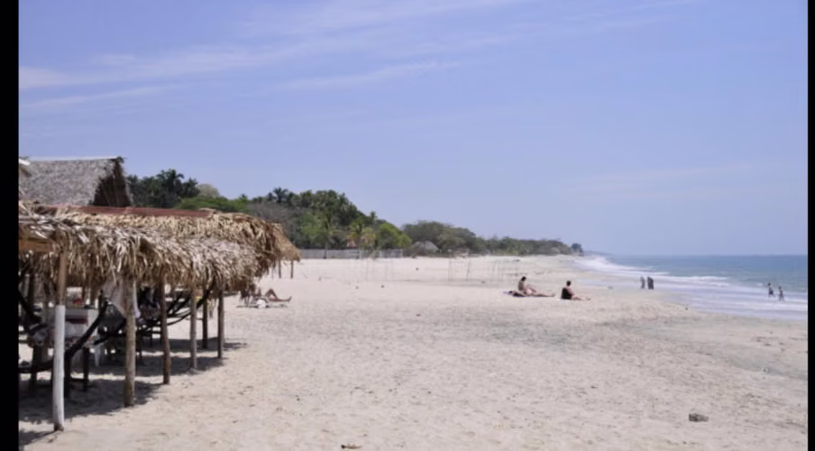 VENDO CABAÑA EN PLAYA SANTA CLARA A 2 MINUTOS - Imagen 15