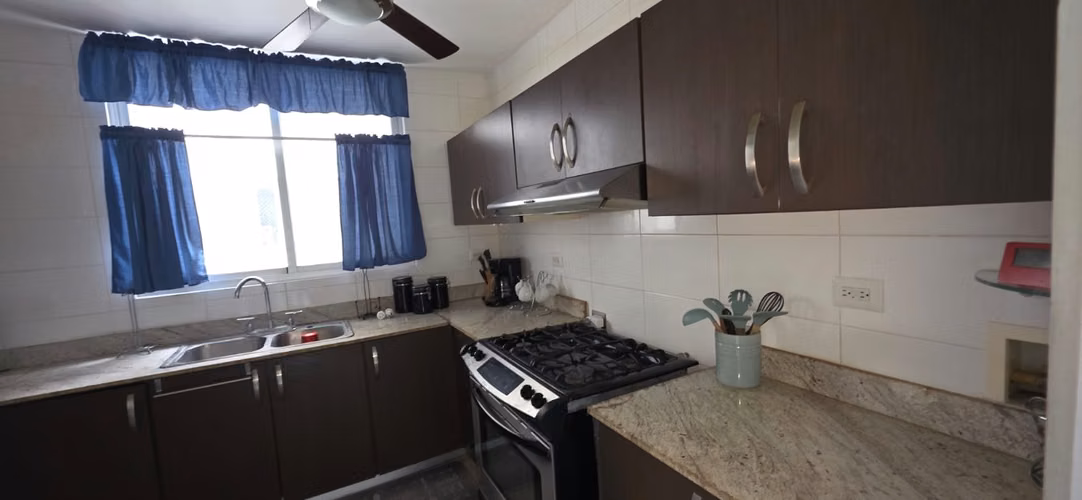 VENTA CASA EN ALTOS DE PANAMA - Imagen 8