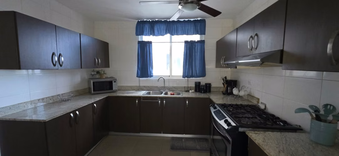 VENTA CASA EN ALTOS DE PANAMA - Imagen 7
