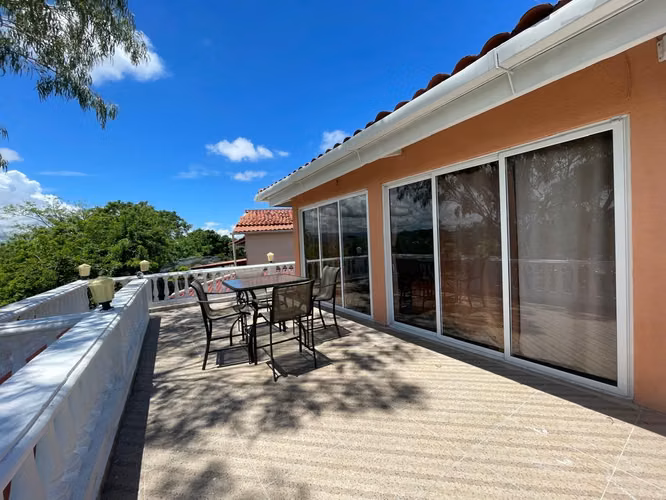 Casa de Lujo de 480m² en El Bosque, El Doral – ¡Lista para Mudarse! - Imagen 14