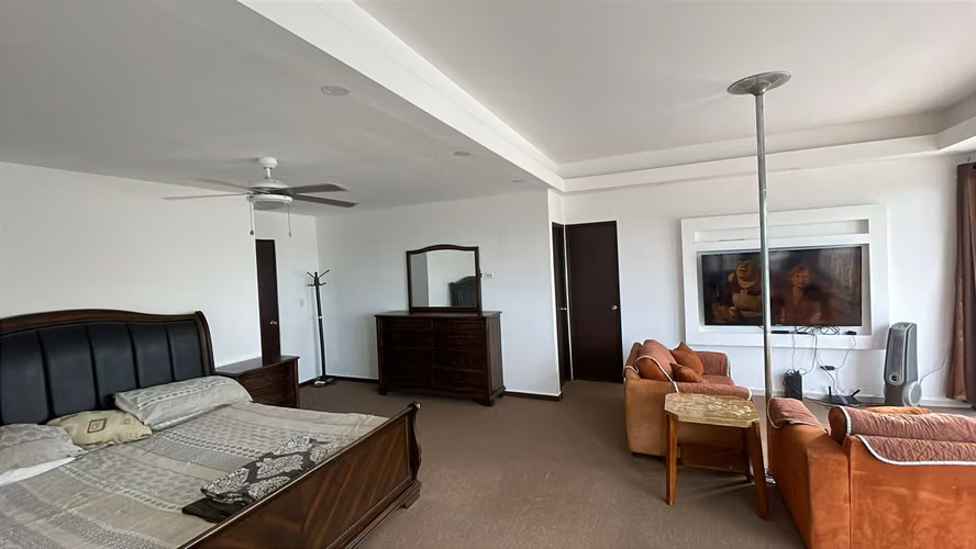 Casa de Lujo de 480m² en El Bosque, El Doral – ¡Lista para Mudarse! - Imagen 9