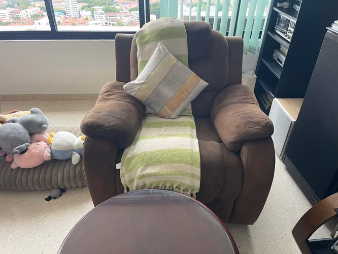 Juego de Sala Reclinable 3-2-1 en Excelente Estado