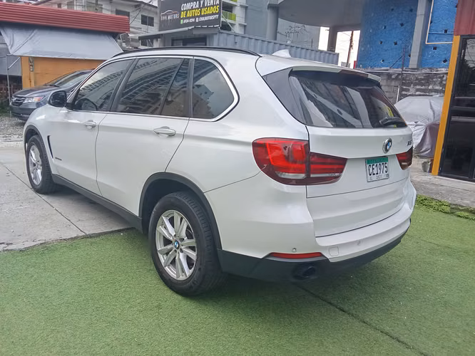 BMW X5 SDRIVE 25D 2017 - Imagen 6