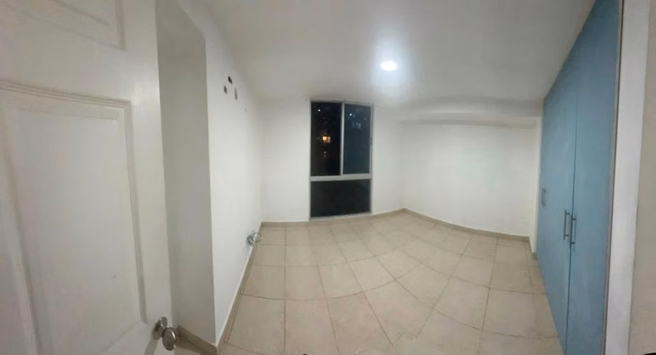Se alquila apartamento en. carrasquilla solo estufa, nevera, - Imagen 6