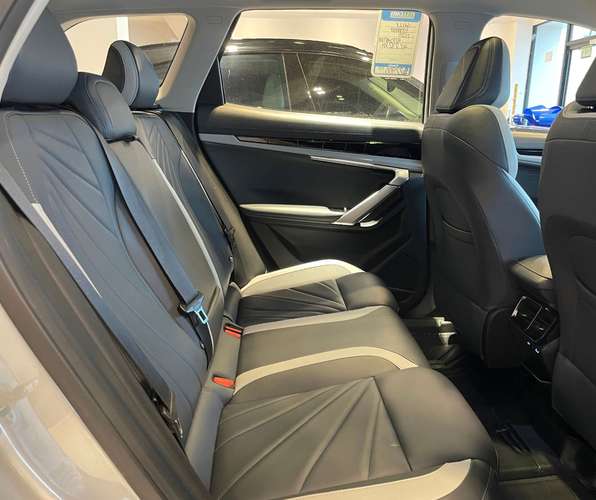 Geely Starray 2025
