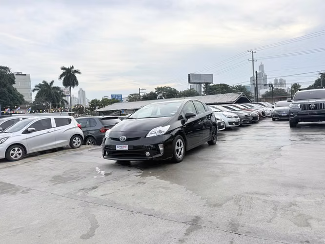 Toyota Prius 2015