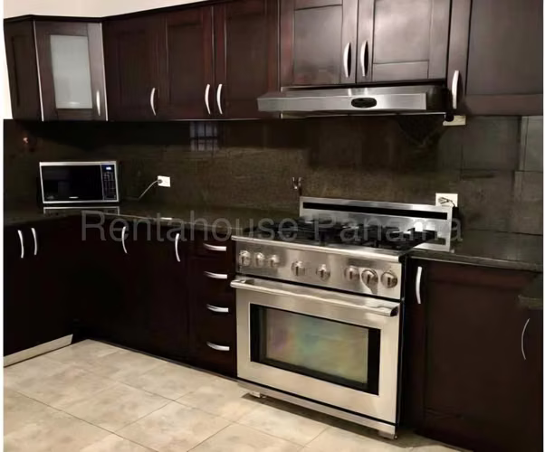 VENDO Casa en Paseo Dorado en Condado del Rey 365 lote - Imagen 15