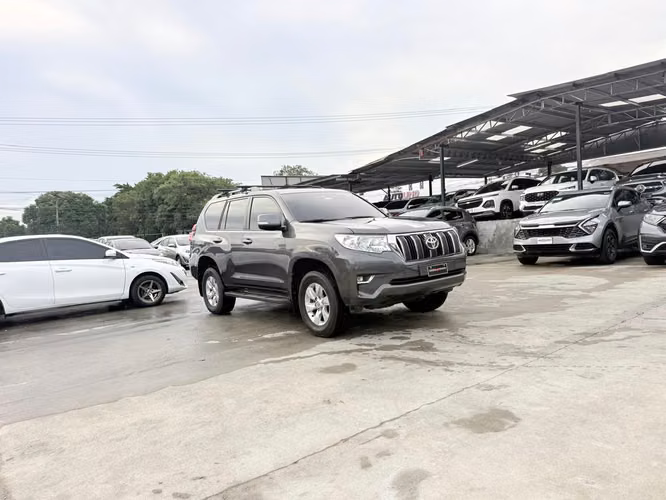 Toyota Land Cruiser Prado 2019 TXL - Imagen 2