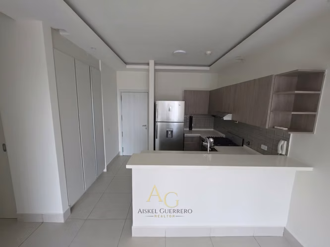APARTAMENTO EN ALQUILER LÍNEA BLANCA COCO DEL MAR - Imagen 11