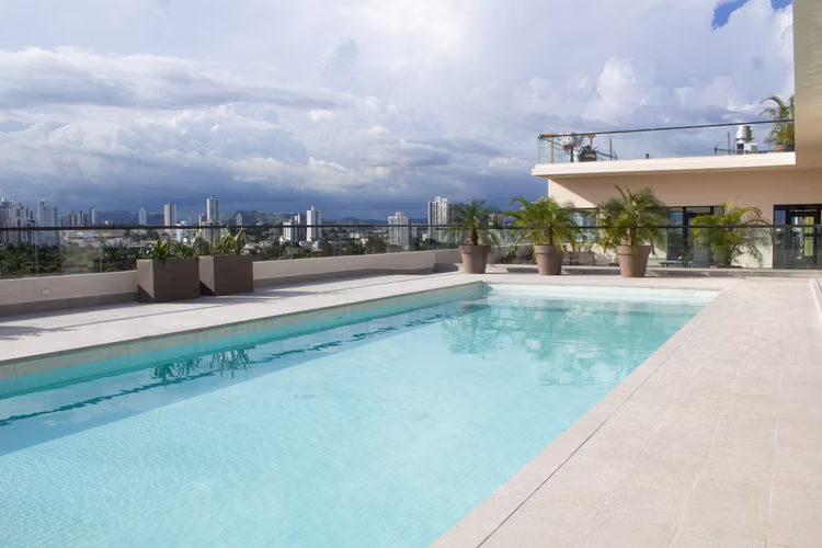 Alquiler de Apartamento con Línea Blanca en Coco del Mar - Imagen 11