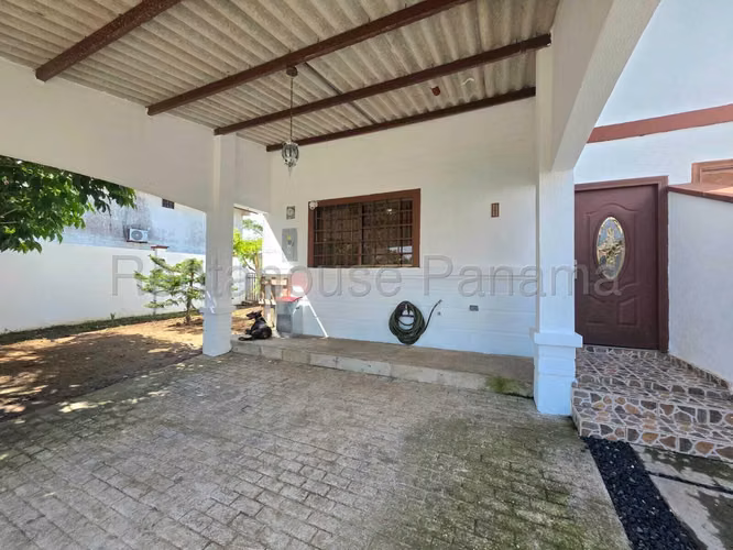 VENTA DE CASA EN QUINTAS DEL LAGO LAS CUMBRES HQ - Imagen 2
