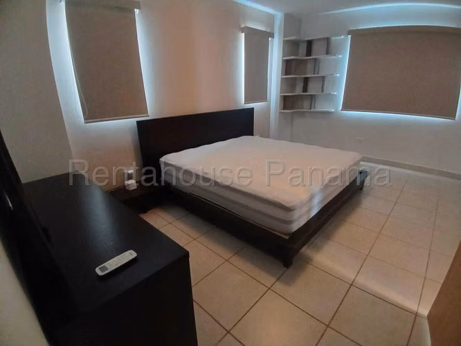 ALQUILER DE CASA EN VICTORIA BRISAS DEL GOLF HQ - Imagen 11