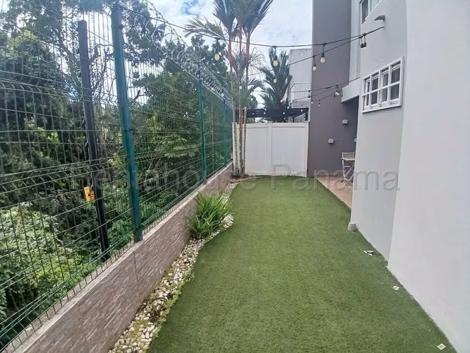 ALQUILER DE CASA EN VICTORIA BRISAS DEL GOLF HQ - Imagen 4