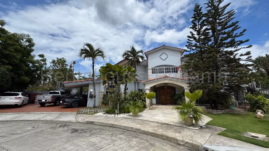 House for sale in Costa del Este LC25-8762
