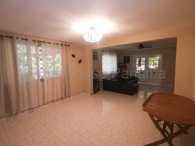 Casa En Alquiler En Los Ríos YM - Imagen 3