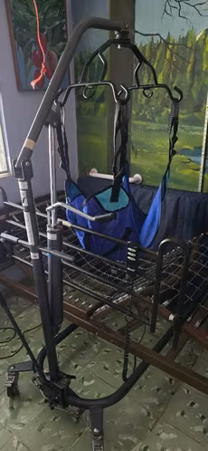 Cama automarica y grua hidraulica