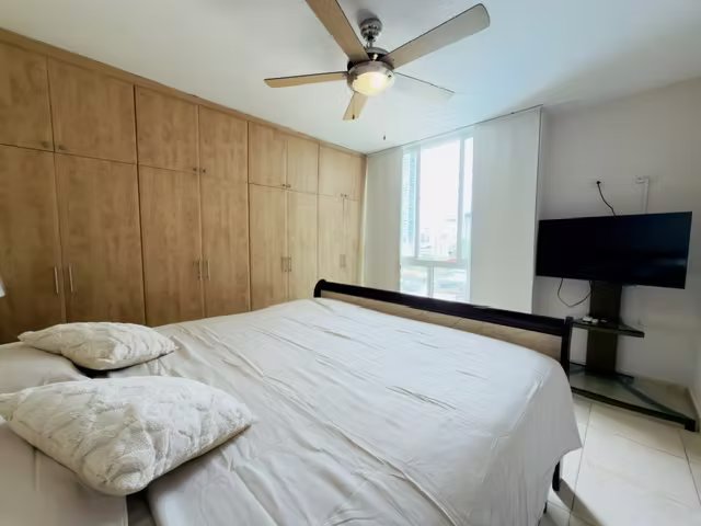 ALQUILO APARTAMENTO AMOBLADO, SAN FRANCISCO, 2 RECAMARAS, 110M2.