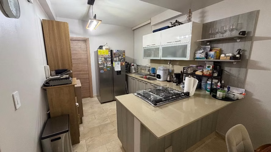 EN VENTA – APARTAMENTO AMOBLADO EN BELLA VISTA - Imagen 4
