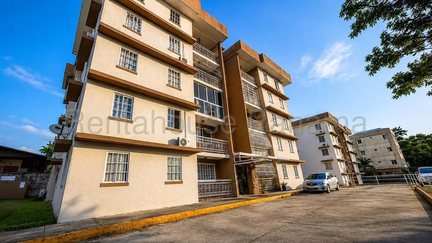 Apartment for Sale in Villa Lucre YM