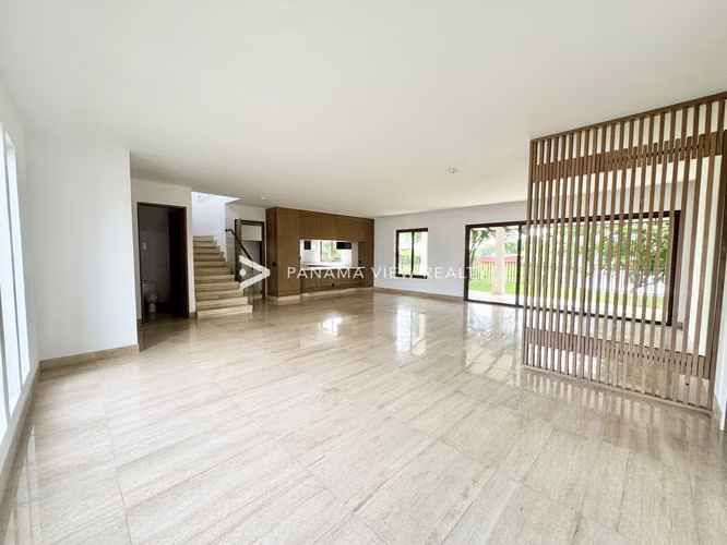 THE WOODS UNIFAMILIAR VISTA AL LAGO - SANTA MARIA - Imagen 2