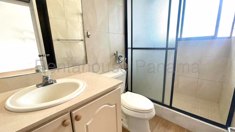 Venta Apartamento Avenida Balboa - YD