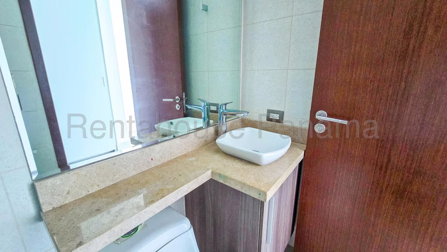 Apartamento en Venta en Costa del Este YM