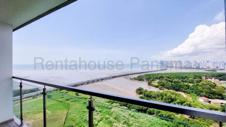 Apartamento en Venta en Costa del Este YM