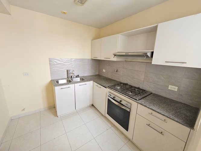 Venta de Apartamento en Torres de Versalles II. Haga una oferta - Imagen 16