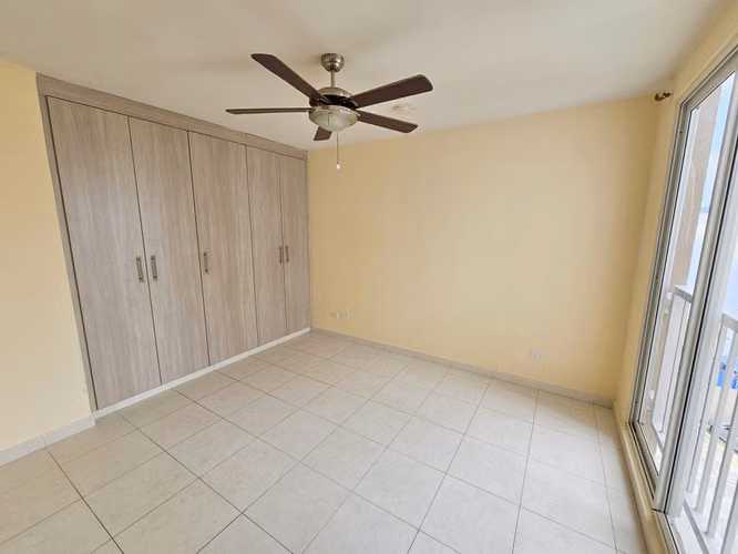 Venta de Apartamento en Torres de Versalles II. Haga una oferta - Imagen 6