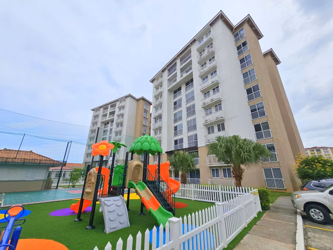 Venta de Apartamento en Torres de Versalles II. Haga una oferta - Imagen 2