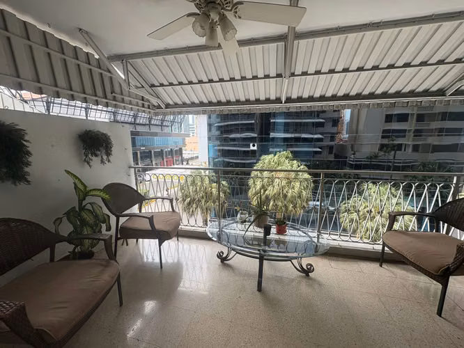 AMPLIO APARTAMENTO EN VENTA EN OBARRIO– Bella Vista - C.J. - Imagen 11