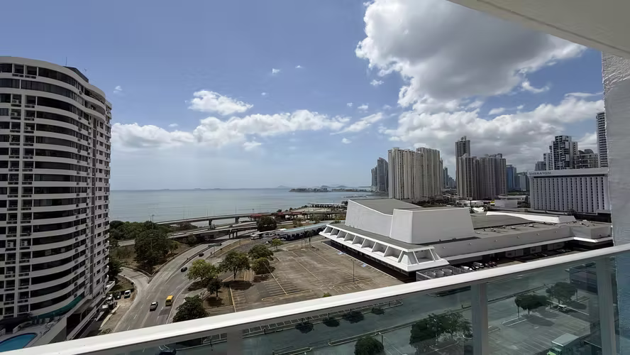 Se alquila Apt de 3 recámaras, 2.5 baños, vista al mar, CBE - Imagen 18