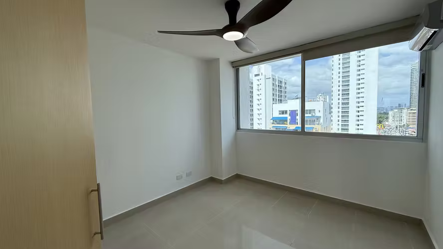 Se alquila Apt de 3 recámaras, 2.5 baños, vista al mar, CBE - Imagen 8