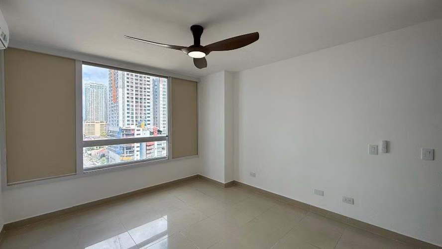 Se alquila Apt de 3 recámaras, 2.5 baños, vista al mar, CBE - Imagen 5