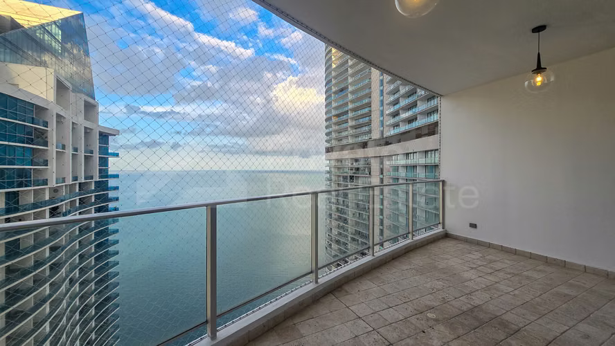 Apartamento en venta PH Pacific Village Punta Pacifica - Imagen 3