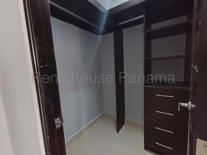 Venta de Casa con Línea blanca en Panama Pacifico Woodlands EC - Imagen 11