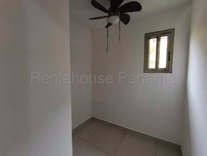 Venta de Casa con Línea blanca en Panama Pacifico Woodlands EC - Imagen 13