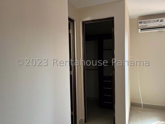 Venta de Casa con Línea blanca en Panama Pacifico Woodlands EC - Imagen 7