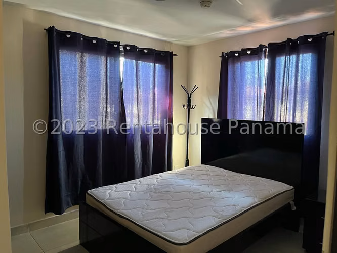 Venta de Casa con Línea blanca en Panama Pacifico Woodlands EC - Imagen 5