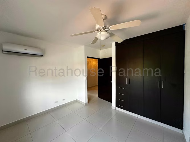 Venta de Casa con Línea blanca en Panama Pacifico Woodlands EC - Imagen 16