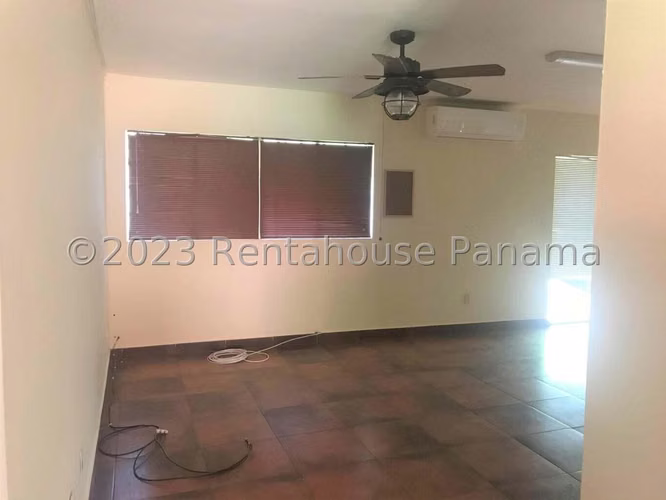 Venta de Casa en Panama Pacifico Villas de Howard EC - Imagen 4