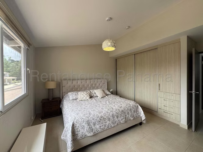 Venta de Casa Amoblado en Panama Pacifico Bosques del Pacifico EC - Imagen 18