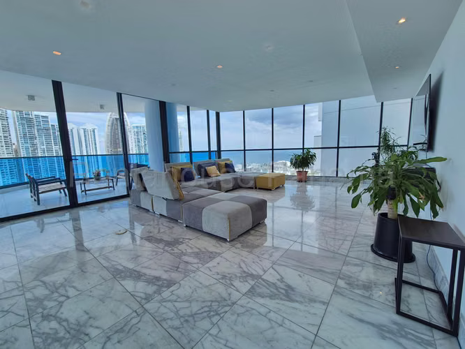 Venta de Apartamento en Paitilla Ph Ocean Front JV - Imagen 2