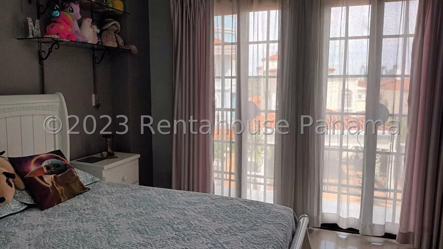 Venta de Casa en Albrook KC - Imagen 16
