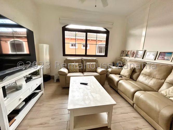 Venta de Casa en Costa Sur El Doral 421 Mts PD - Imagen 4