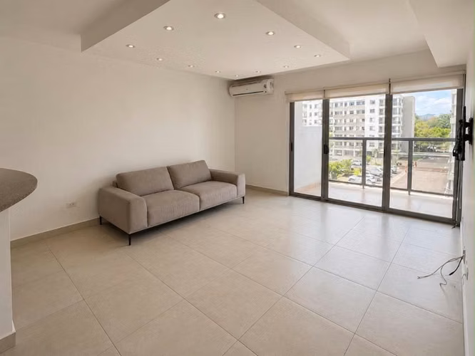 Bello apartamento en Ph Midrise