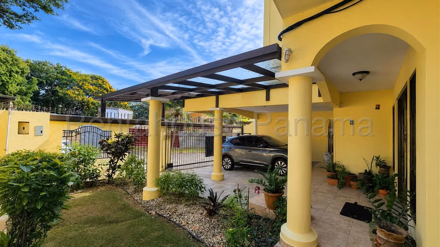 Casa en Venta en Ancón 27LDC1873